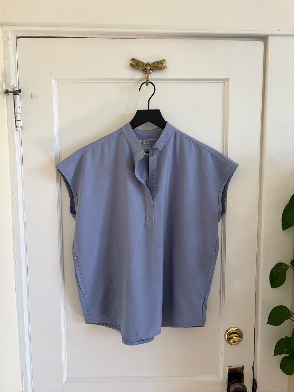 FIGS Technical Collection‎ Rafaela Oversized Scrub Top Vapor Blue Small PO# 2318